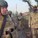 Il capo del Gruppo Wagner, Evgeny Prigozhin, annuncia che le sue truppe hanno occupato il quartier generale militare russo a Rostov.