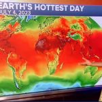 Un servizio di ABC News mostra le ondate di calore in tutto il mondo.