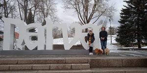 Ksenia Filimonova a Narva prima di dover emigrare. L'inizio della guerra in Ucraina da parte della Russia ha cancellato la vita di tantissimi russi che sono partiti per altri paesi per motivi diversi. La dura storia di diaspora di Ksenia Filomonova e Giovanni Savino.