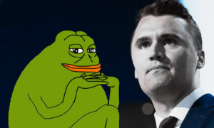 Charlie Kirk accanto a Pepe the Frog