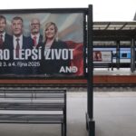 Un manifesto elettorale del partito ANO, favorito per le elezioni in Repubblica Ceca.