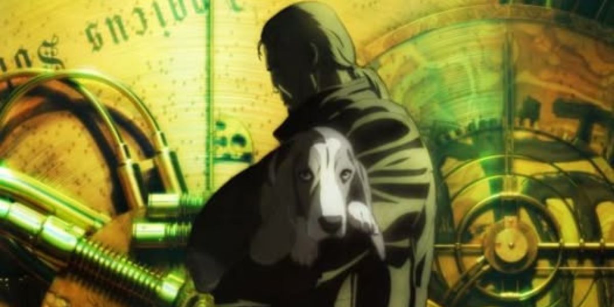 Un uomo incappucciato e un cane in primo piano