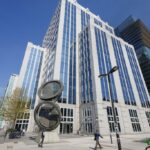 Il quartier generale di Euroclear, la depositaria belga che gestisce la maggior parte degli asset russi congelati nell’UE