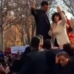 La premio Nobel Narges Mohammadi in un intervento pubblico prima del suo ultimo arresto in Iran