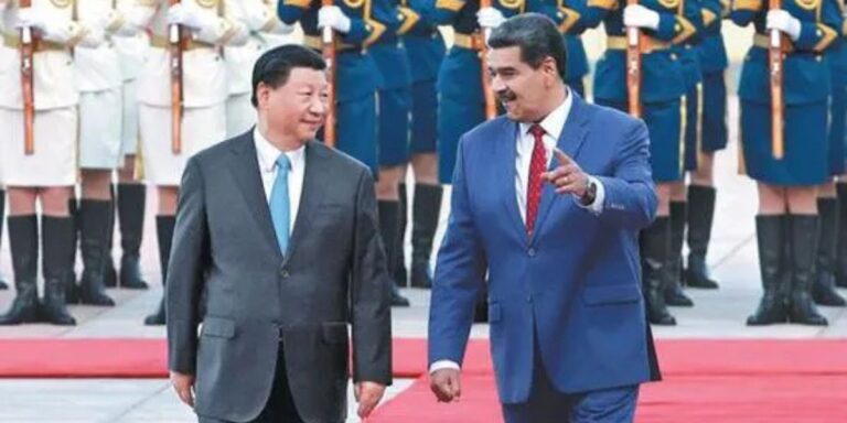 Il presidente cinese Xi Jinping e Maduro